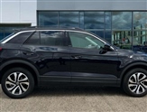 Volkswagen T-Roc Image 4