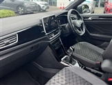 Volkswagen T-Roc Image 2