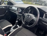 Volkswagen T-Roc Image 6