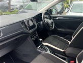 Volkswagen T-Roc Image 2