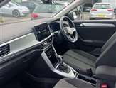 Volkswagen T-Roc Image 2