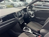 Volkswagen T-Roc Image 2