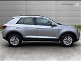 Volkswagen T-Roc Image 4