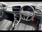Volkswagen T-Roc Image 6