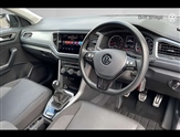 Volkswagen T-Roc Image 6