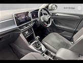 Volkswagen T-Roc Image 2