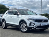 Volkswagen T-Roc Image 1