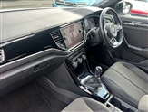 Volkswagen T-Roc Image 2