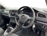 Volkswagen T-Roc Image 5