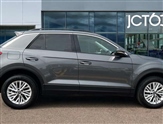 Volkswagen T-Roc Image 5