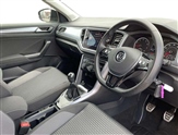 Volkswagen T-Roc Image 6