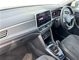 Volkswagen T-Roc Image 2