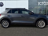 Volkswagen T-Roc Image 4