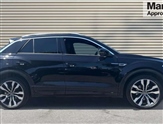 Volkswagen T-Roc Image 2