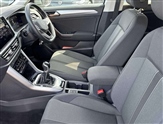 Volkswagen T-Roc Image 2