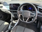 Volkswagen T-Roc Image 6