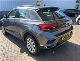 Volkswagen T-Roc Image 3