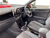 Volkswagen T-Roc Image 2