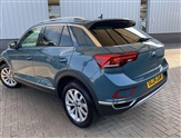 Volkswagen T-Roc Image 3