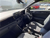 Volkswagen T-Roc Image 2