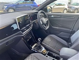 Volkswagen T-Roc Image 2