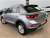 Volkswagen T-Roc Image 3