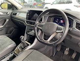 Volkswagen T-Roc Image 6