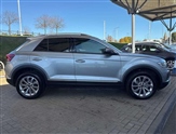 Volkswagen T-Roc Image 4