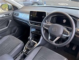 Volkswagen T-Roc Image 6