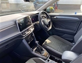 Volkswagen T-Roc Image 2