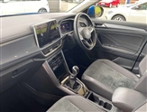 Volkswagen T-Roc Image 2