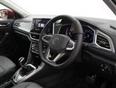 Volkswagen T-Roc Image 6