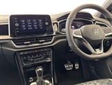 Volkswagen T-Roc Image 2