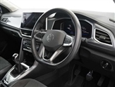 Volkswagen T-Roc Image 6