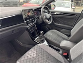 Volkswagen T-Roc Image 2