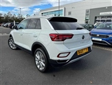 Volkswagen T-Roc Image 3