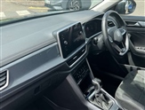Volkswagen T-Roc Image 2
