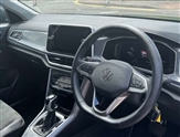 Volkswagen T-Roc Image 6