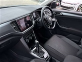 Volkswagen T-Roc Image 2