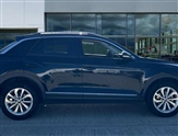 Volkswagen T-Roc Image 4