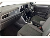 Volkswagen T-Roc Image 2