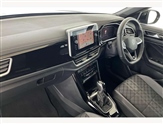 Volkswagen T-Roc Image 2