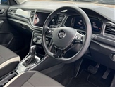 Volkswagen T-Roc Image 6