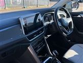 Volkswagen T-Roc Image 2
