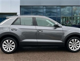 Volkswagen T-Roc Image 4