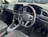Volkswagen T-Roc Image 6