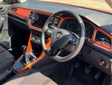Volkswagen T-Roc Image 6