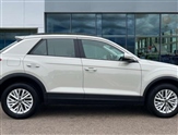 Volkswagen T-Roc Image 4