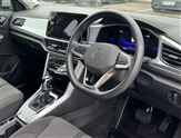 Volkswagen T-Roc Image 6