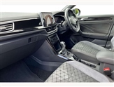 Volkswagen T-Roc Image 2